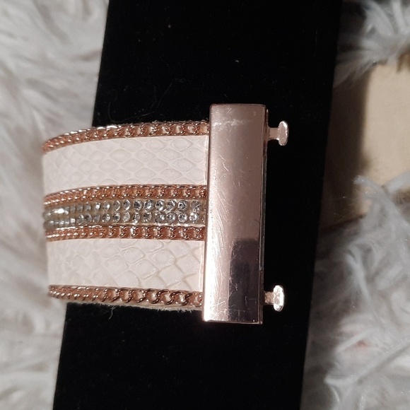 Cuffed bracelet - Picture 5 of 7